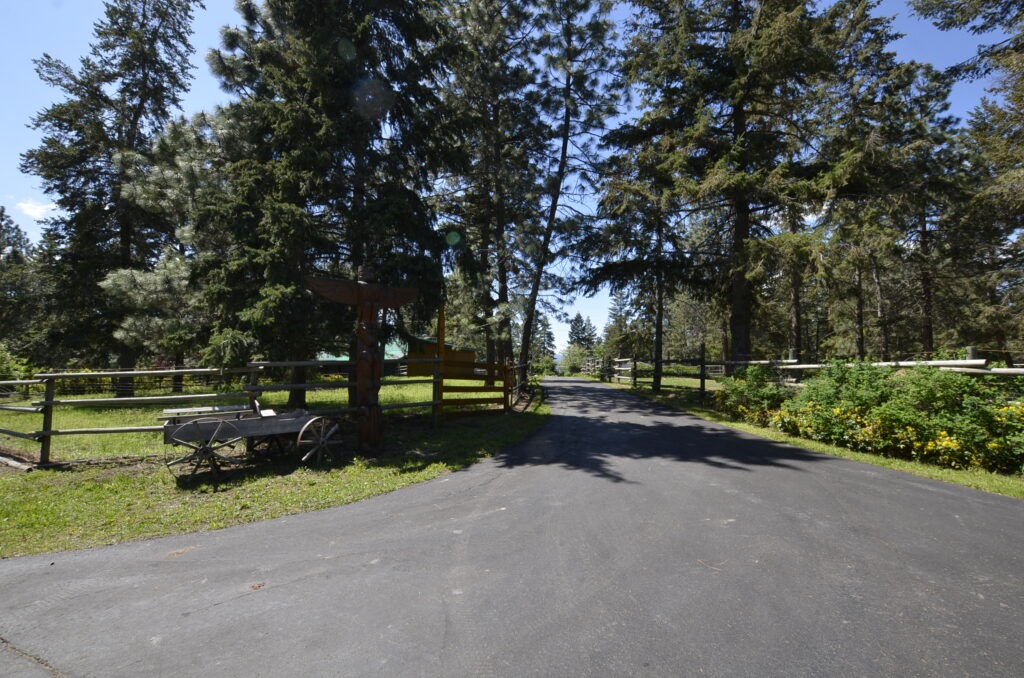 Properties Acreage with pastures