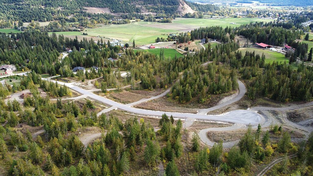 https://www.realtor.ca/real-estate/28772451/281-dorothy-road-lot-6-lumby-lumby-valley